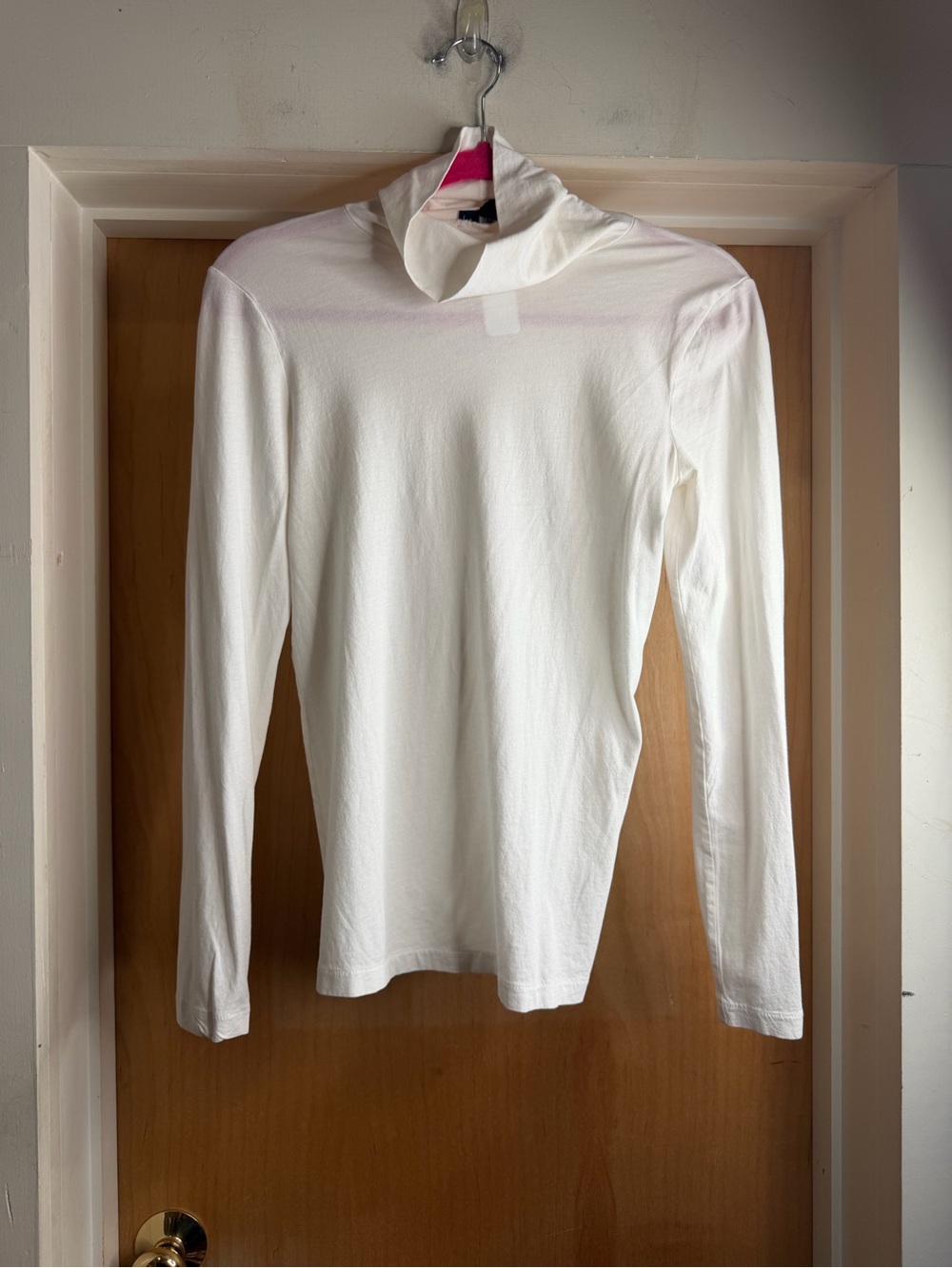 J.Crew Women’s White 100% Cotton Long Sleeve Turtleneck Top. Size: Small.